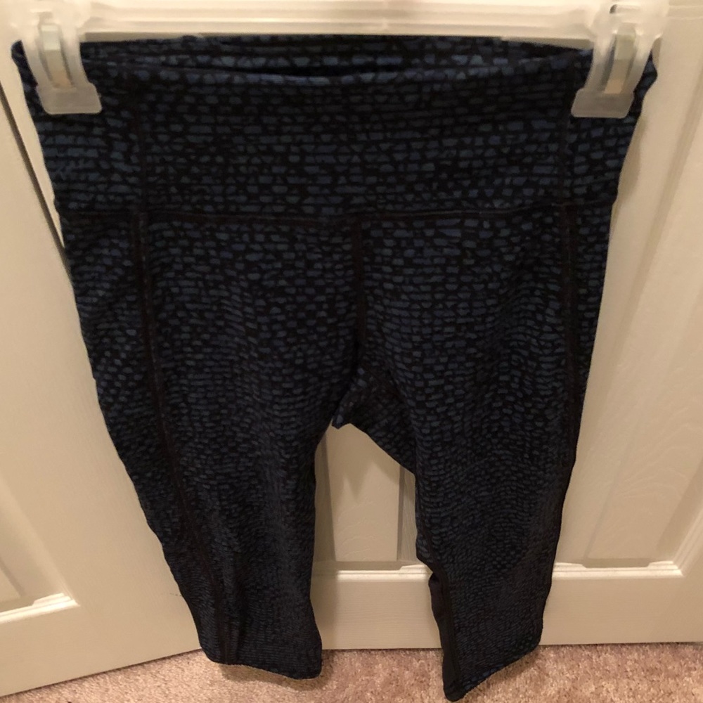 Lululemon crop pants size 4